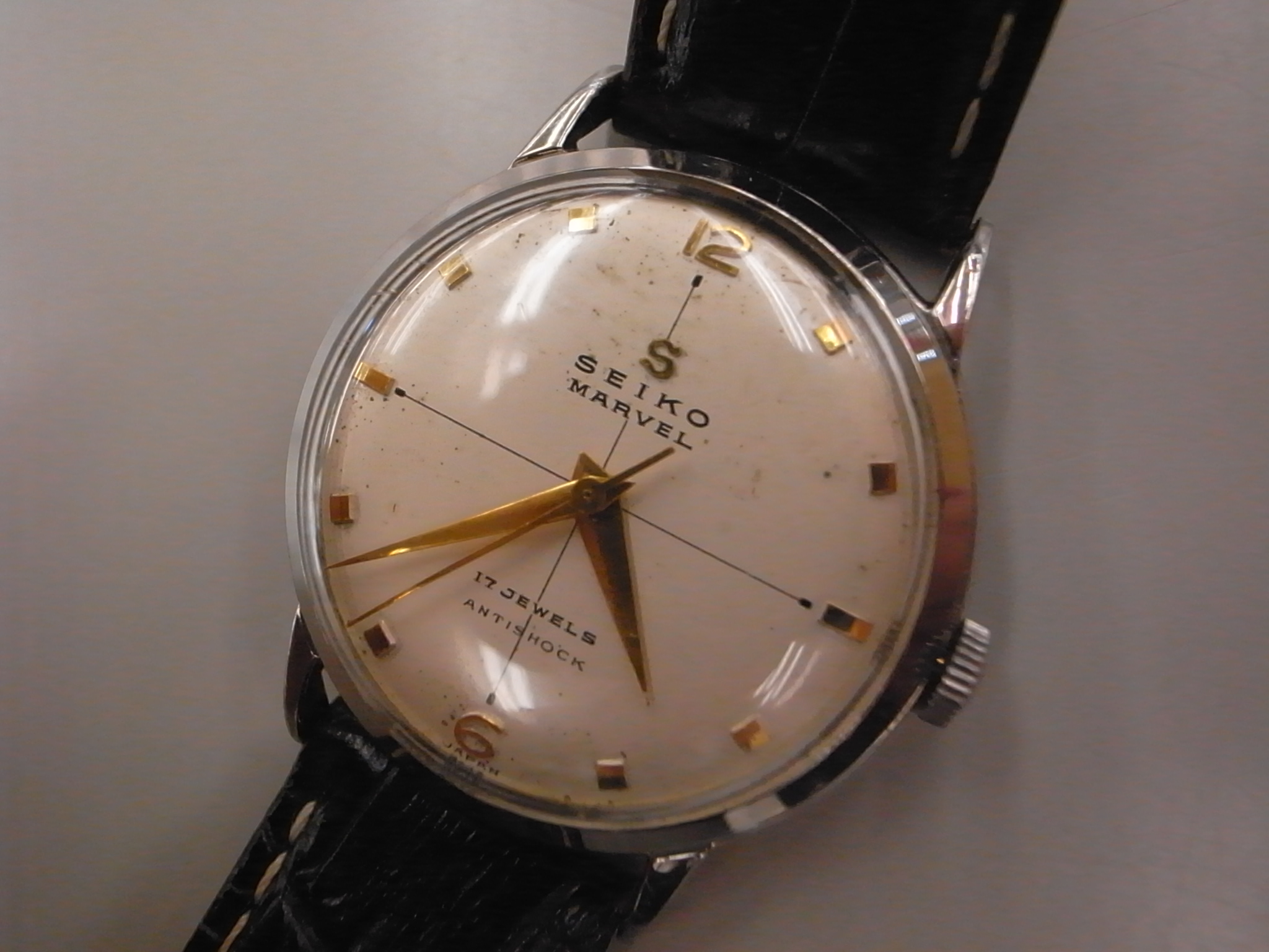 SEIKO MARVEL！古い時計ですね～50年前ぐらいです。 | 質屋の中島