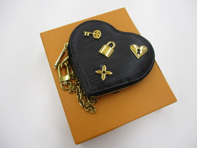 中古】【ABランク】LOUIS VUITTON ルイヴィトン ポルトモネ・クール ラ